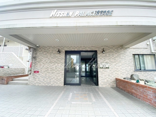 藤沢市藤沢の賃貸マンションのエントランス