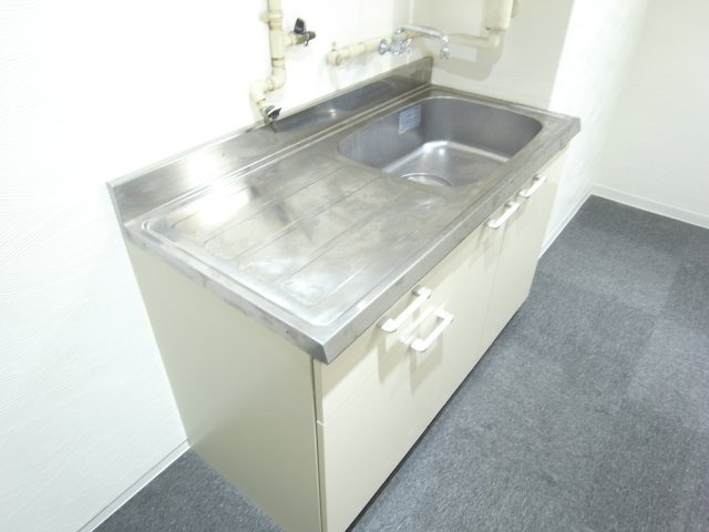 尼崎市南塚口町２丁目の店舗事務所