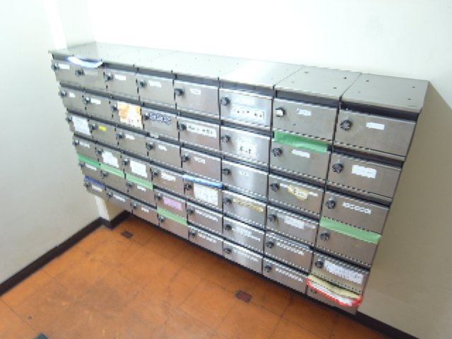 尼崎市南塚口町２丁目の店舗事務所