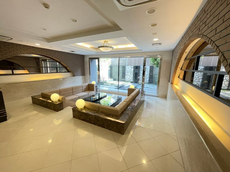 GALLERY谷町のロビー