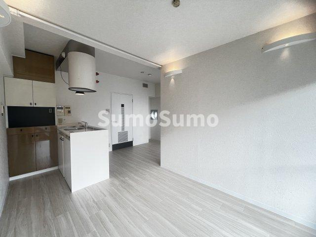 ホープ芦屋の居間・リビング|居間です