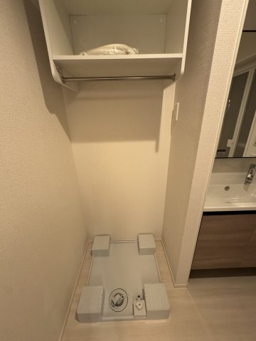 ASHA NOORのその他
