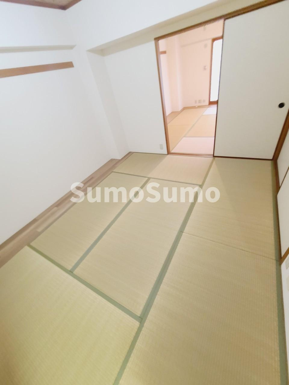 白鷹松下町マンションの和室