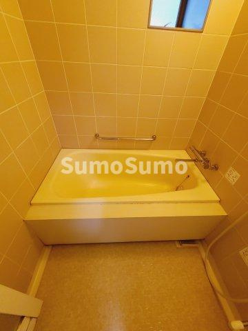 白鷹松下町マンションの浴室