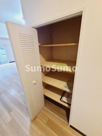 白鷹松下町マンションの収納