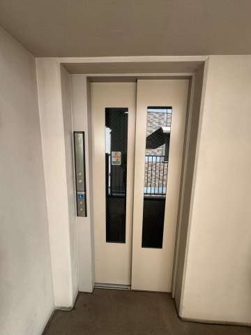 リベール東灘青木のロビー