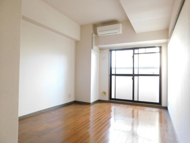 ジェヌイン本山の寝室
