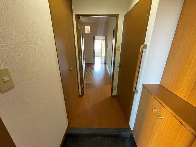 ギャラン吉野町の玄関