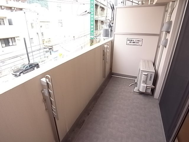 エステムコート三宮駅前Ⅱアデシオンのバルコニー