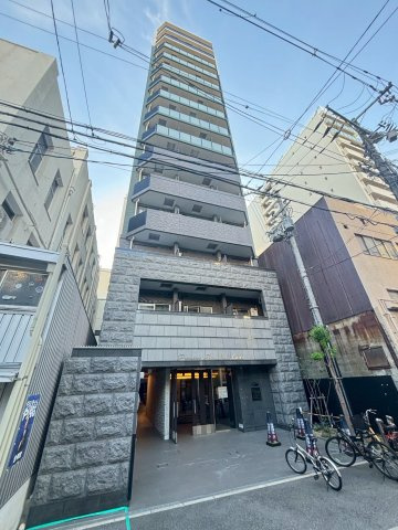 プレサンス心斎橋クオーレの外観