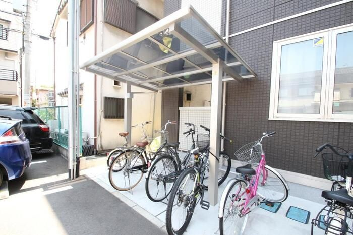 エスポワール　ナインの駐車場|駐車場に車を止められます