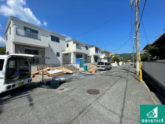 宝塚市中山五月台　第3期　新築一戸建ての外観|周辺は落ち着いた街並みの住宅地！子育てがしやすい住環境です！まだ未完成ですが、現地でしかわからない事もございます。是非一度ご覧ください。