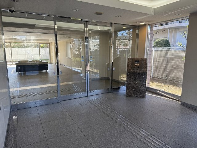 京急シティ多摩川のエントランス|京急シティ多摩川：オートロック付きマンションです！