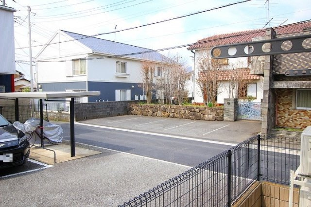 退去前のため、別部屋のお写真です。