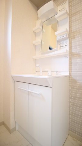 独立洗面台で身支度をすべて済ませてしまいましょう