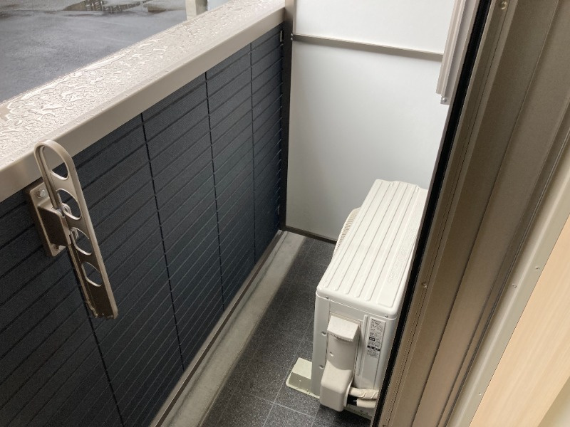 外からの目が気にならないバルコニーで洗濯物が干せます