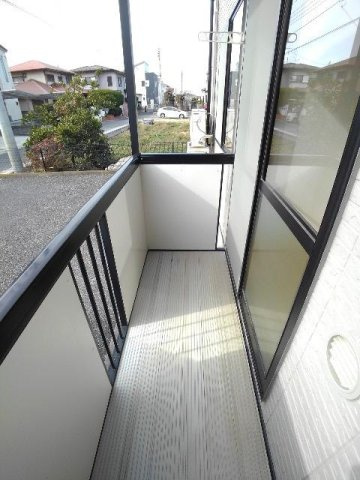 外からの目が気にならないバルコニーで洗濯物が干せます