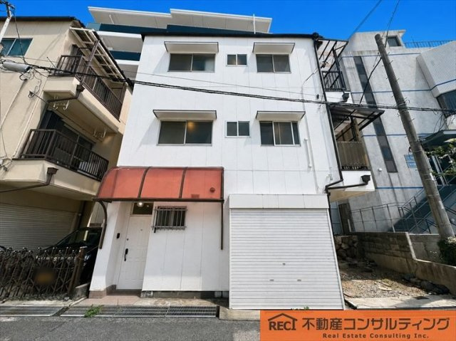 神戸市東灘区御影塚町1丁目　中古戸建の外観|駐車スペース2台分付きです♪