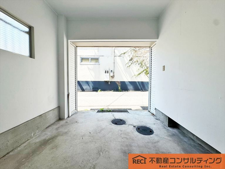 神戸市東灘区御影塚町1丁目　中古戸建の駐車場