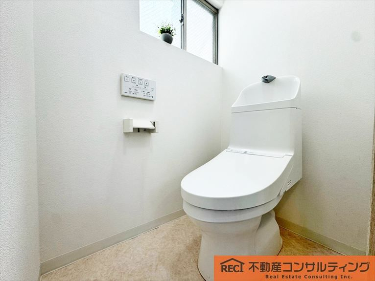 神戸市東灘区御影塚町1丁目　中古戸建のトイレ