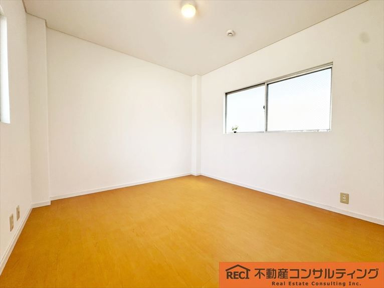 神戸市東灘区御影塚町1丁目　中古戸建の洋室