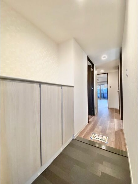 S-RESIDENCE茶屋ヶ坂Eastの玄関