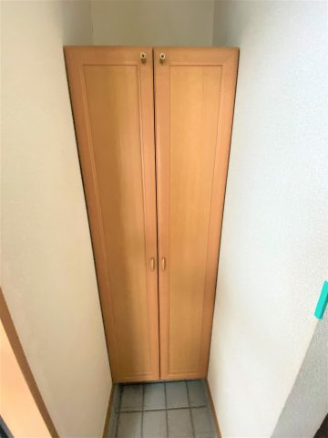 メゾン江園の収納|別部屋同間取の写真になります。