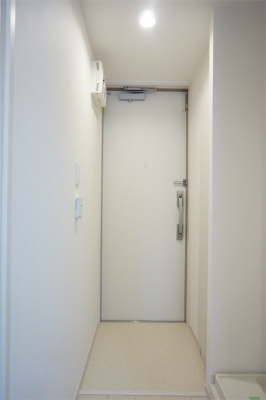 落ち着いた玄関です