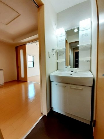 忙しい朝には欠かせない洗面所です