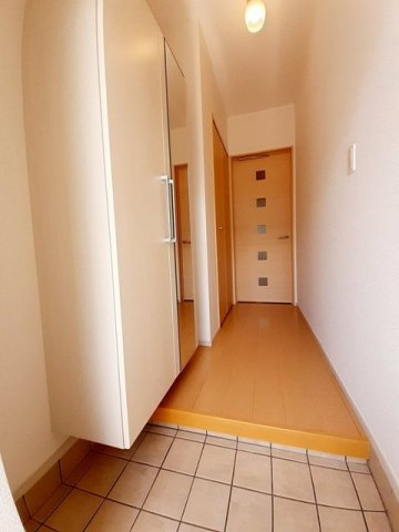 シンプルで使いやすい玄関です
