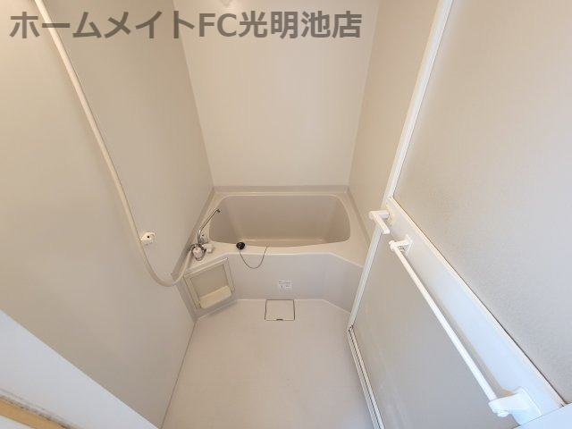 ヴィラフィオーレⅤの浴室