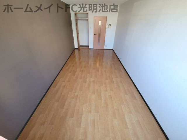 ヴィラフィオーレⅤの居間・リビング