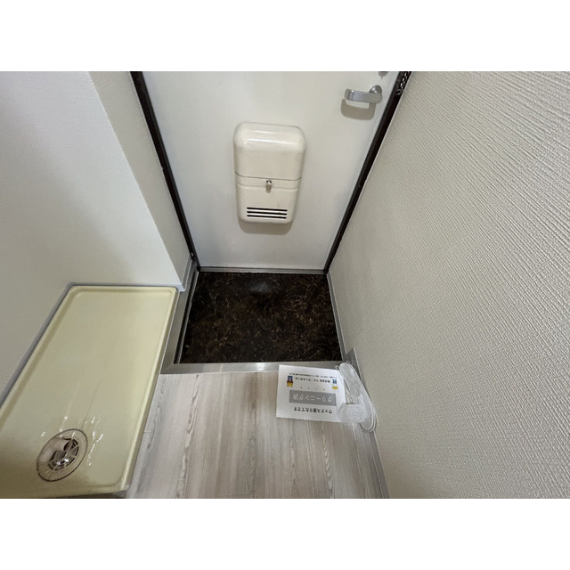 毎日通る玄関はこちらです