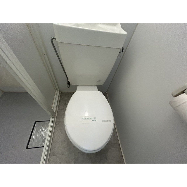 清潔感のあるトイレです