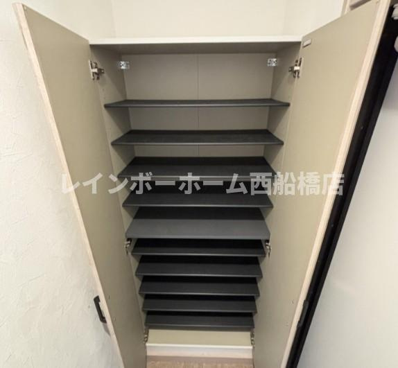 Ｖｏｇｕｅの収納|同物件の別部屋の写真になります