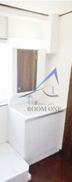 山王ローズシャトーの洗面所|洗面台です。