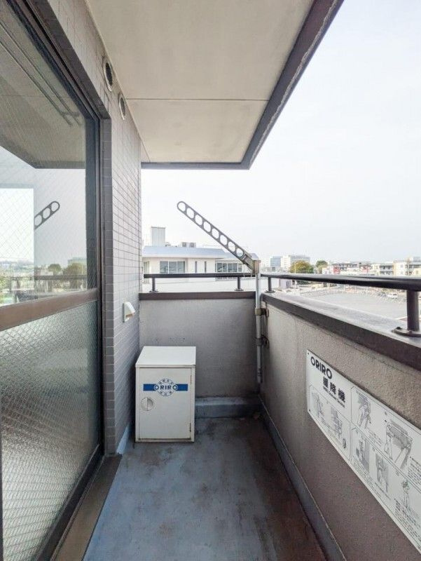 立川市高松町１丁目の賃貸マンションのバルコニー
