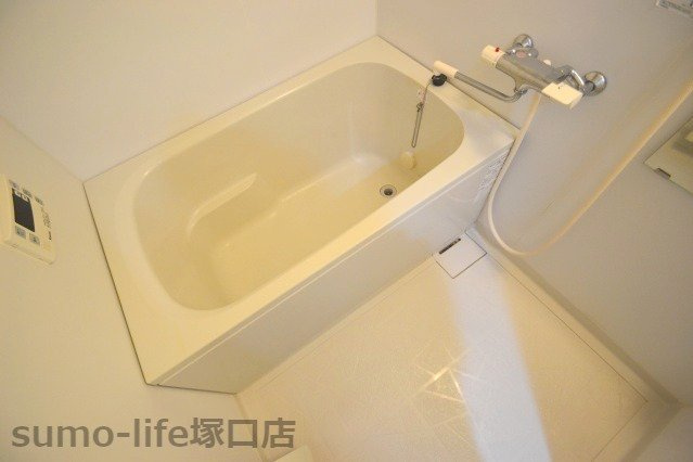 アジュール水堂の浴室
