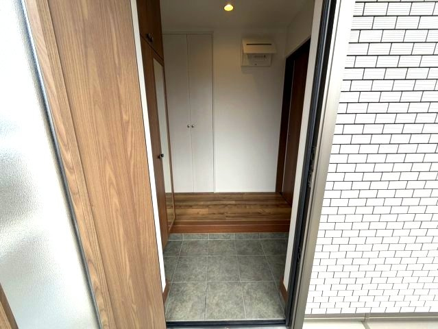 松戸新田戸建の玄関