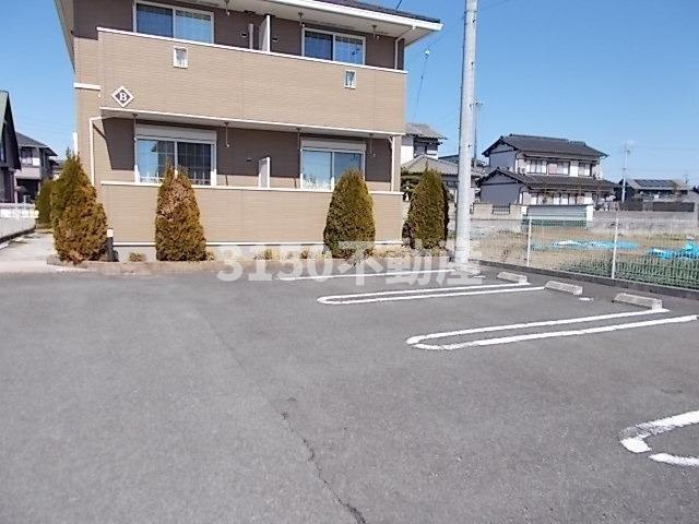 フォレスト・ヒルズＢの駐車場|駐車場です