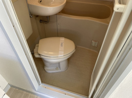 清潔感のあるトイレです