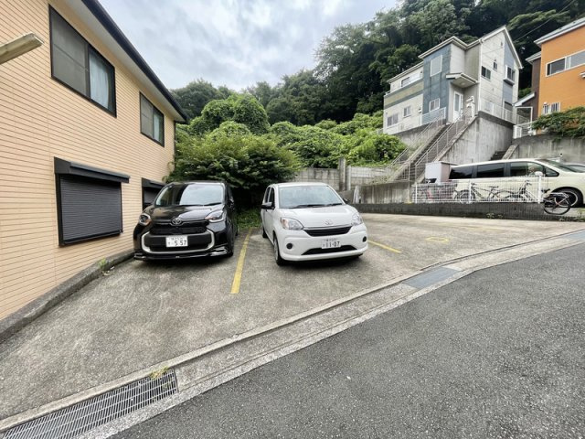 【駐車場】