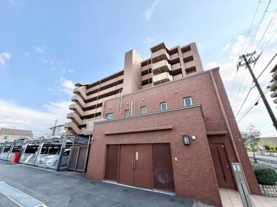 【外観】 | ファミール羽衣公園前 | 家探しはどうやってするの？から資金のことや住宅ローン、税金や制度のことまで住宅の難しいことをわかりやすく説明いたします♪