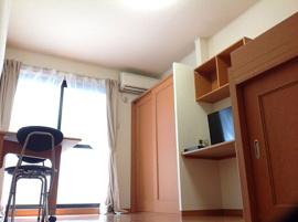 2Ｆ以上の床材は絨毯です