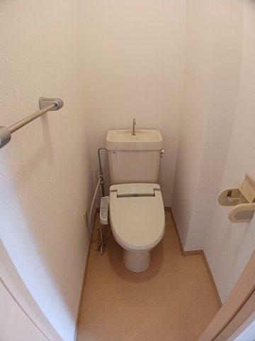 清潔感のあるトイレです