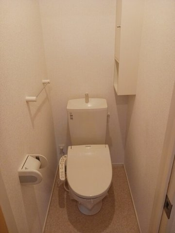 シンプルで使いやすいトイレです