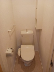 シンプルで使いやすいトイレです