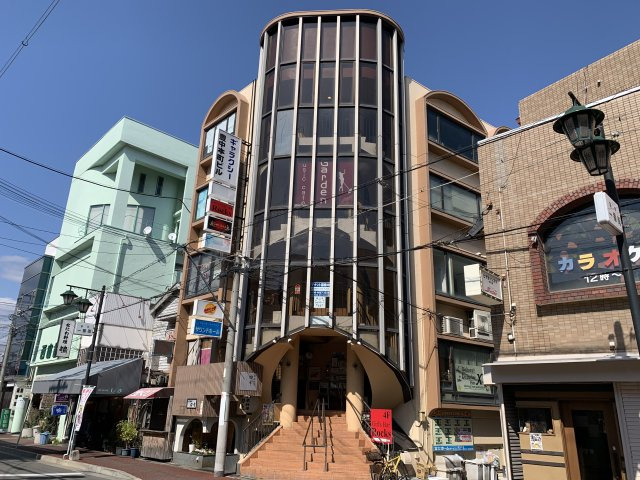 豊中市本町３丁目の店舗一部