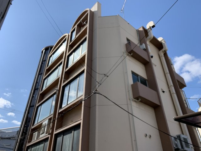 豊中市本町３丁目の店舗一部