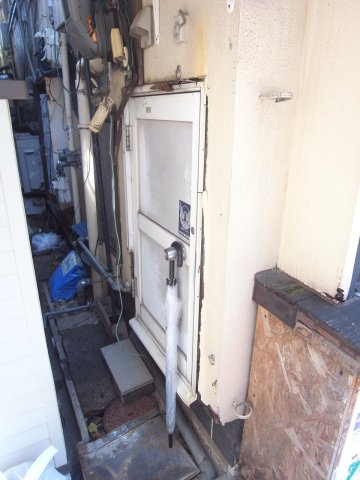 豊中市本町３丁目の店舗一部